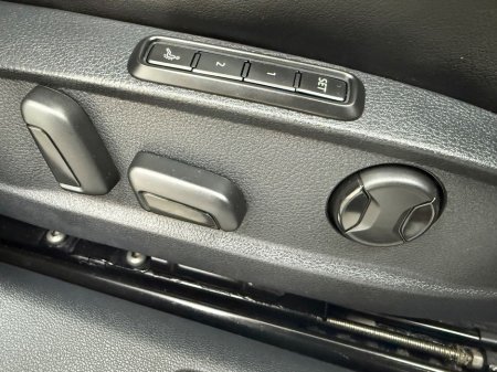 2018 Volkswagen Passat 2.0 TDI HIGH LINE Automatic, Reversing camera €21,995 thumbnail