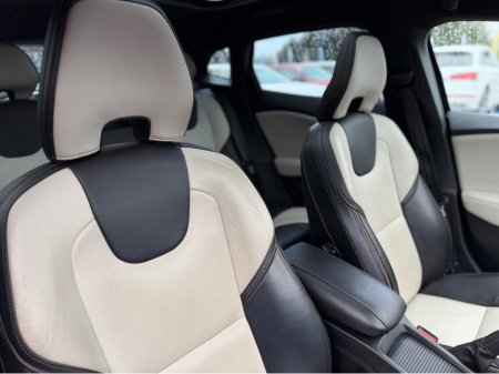 2018 Volvo V40 ** DEPOSIT TAKEN ** CROSS COUNTRY 4WD - 2.0L DIESEL - AUTO - 12M WARRANTY - CAR: 1733 €19,950 thumbnail