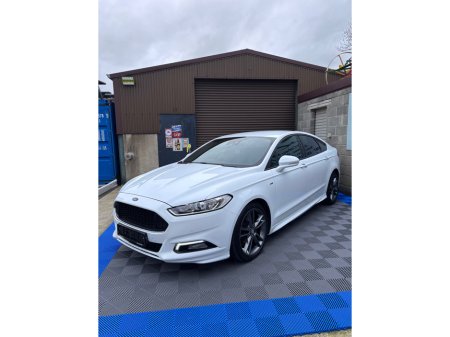 2018 Ford Mondeo - view 3