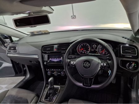 2013 Volkswagen Golf - thumbnail 6