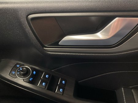 2023 Ford Kuga 2.5 Duratec 225PS PHEV Titanium Auto €23,995 thumbnail