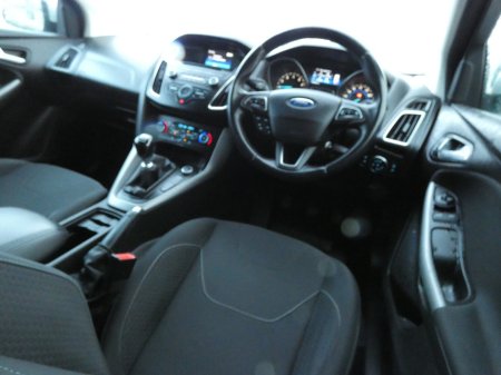 2015 Ford Focus - thumbnail 11