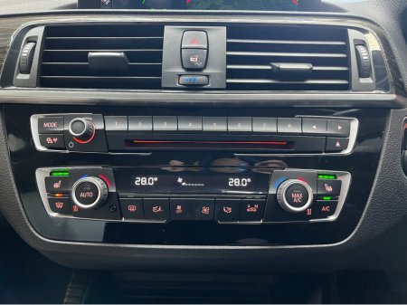 2019 BMW 1 Series €18950! 2019 BMW 1 SERIES 118D AUTOMATIC FASHIONISTA 2.0 AUTOMATIC / CRUISE CONTORL / REVERSE CAMERA / ELETRIC MEMORY & HEATED SEATS €18,950 thumbnail