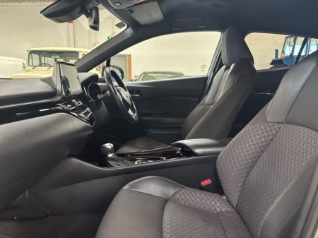 2022 Toyota C-HR - thumbnail 6