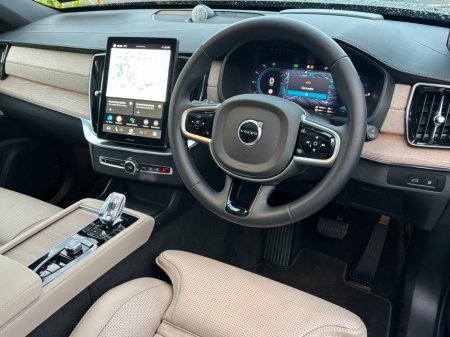 2025 Volvo XC90 T8 ULTRA BLONDE LEATHER HUGE SPEC €84,995 thumbnail