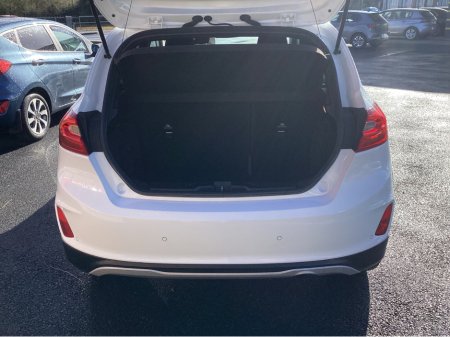 2020 Ford Fiesta - thumbnail 17