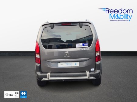 2022 Peugeot Rifter Allure Lowered Floor Wheelchair Access €22,995 thumbnail