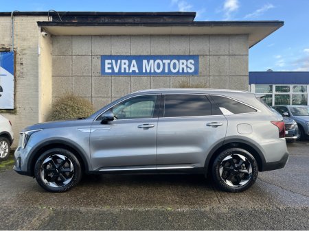 2025 Kia Sorento - thumbnail 6