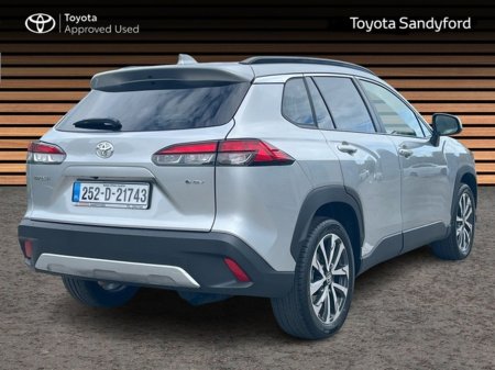 2025 Toyota Corolla Cross SPORT//3 FREE SERVICES// REAR CAMERA // APPLE CARPLAY/ANDROID AUTO // AIR CON // FULL WARRANTY €39,445 thumbnail