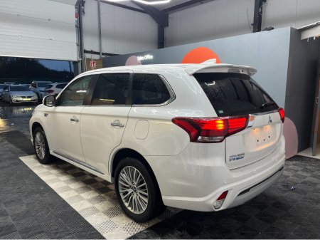 2020 Mitsubishi Outlander €23950 2020 MITSUBISHI OUTLANDER G 4WD 2.4 AUTOMATIC / CRUISE CONTROL / HEATED SEATS €23,950 thumbnail