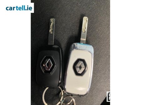 2022 Renault Clio - thumbnail 8