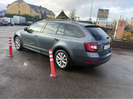 2018 Skoda Octavia 1.6 TDI 11 115HP 4DR COMBI AMBITION €11,950 thumbnail