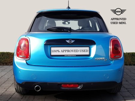 2017 MINI Hatch D €12,995 thumbnail