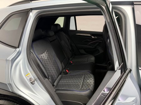 2025 Volkswagen Tiguan - thumbnail 12