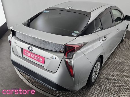 2017 Toyota Prius - thumbnail 15