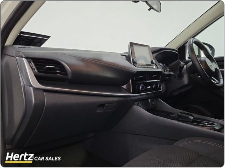 2023 Nissan Qashqai ePOWER SV 1.5 Hybrid Auto €26,395 thumbnail