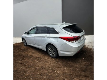 2017 Hyundai i40 Comfort 1.7 Diesel €9,888