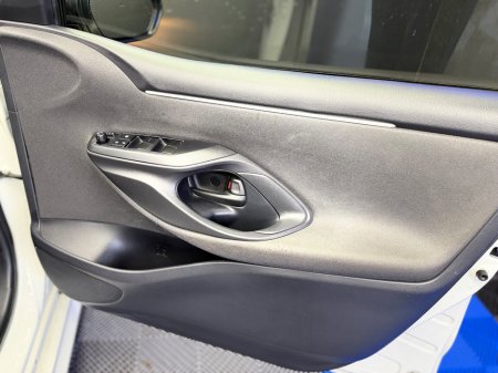 2020 Toyota Yaris 1.0 VVT-i 3Dr Terra €15,900 thumbnail