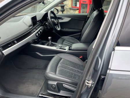 2017 Audi A4 - thumbnail 5