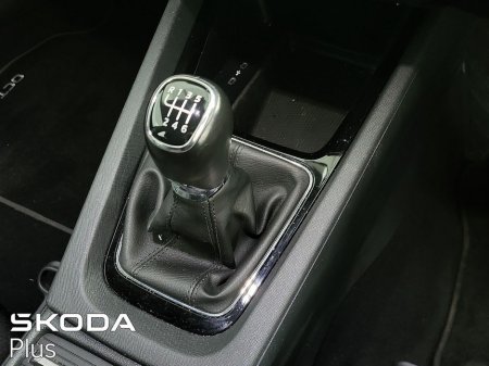 2021 Skoda Octavia - thumbnail 16