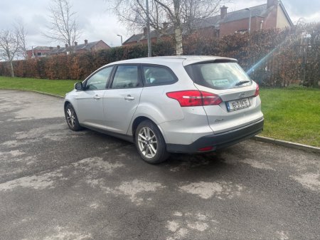 2016 Ford Focus - thumbnail 7