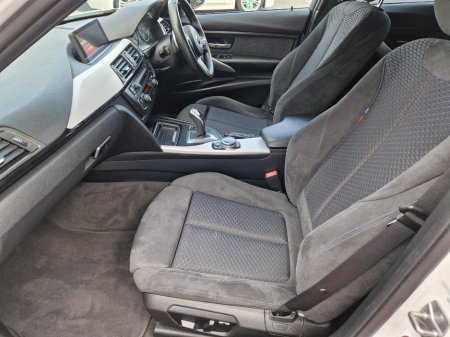 2014 BMW 3 Series - thumbnail 20