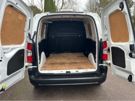 2021 Peugeot Partner PROFESSIONAL L1 5DR €10,900 thumbnail