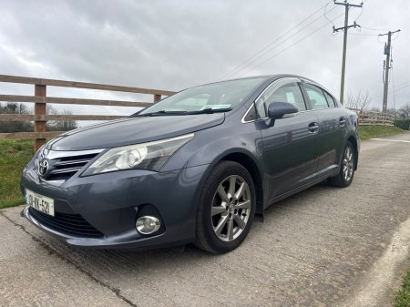 2013 Toyota Avensis - thumbnail 3