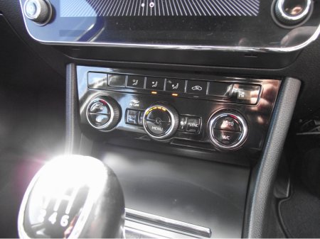 2021 Skoda Superb - thumbnail 14