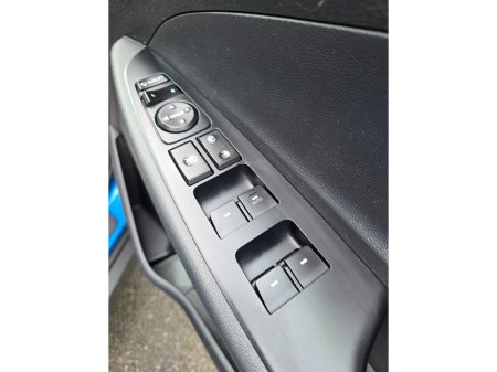 2017 Hyundai Tucson SE NAV B-DRIVE 2WD CRDI BLUE DRIVE €12,950 thumbnail