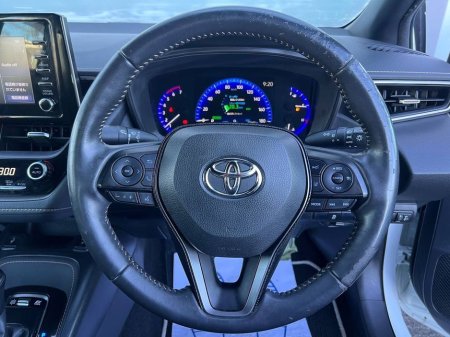2020 Toyota Corolla WXB 1.8 HYBRID // HALF LEATHER HEATED SEATS // REVERSE CAMERA // ADAPTIVE CRUISE CONTROL €21,750