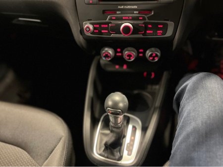 2015 Audi A1 DBA-8XCHZ 3DR €12,950 thumbnail