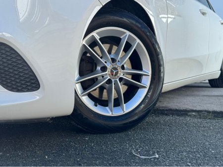 2019 Mercedes-Benz A Class - thumbnail 12