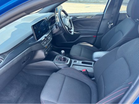 2022 Ford Focus 1.0 ST-LINE ECOBOOST 123 €22,900 thumbnail