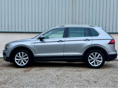 2018 Volkswagen Tiguan HIGHLINE 2.0 TDI 150HP M MANUAL 6SPEED FWD 5DR €24,950 thumbnail