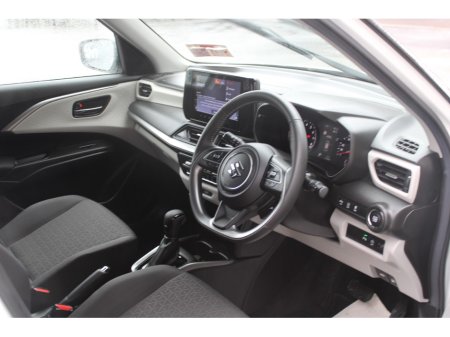 2025 Suzuki Swift - thumbnail 13