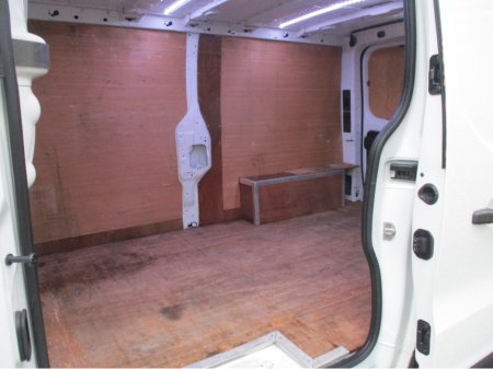 2021 Nissan NV300 LWB 120 XE 1300 MY20/PLUS VAT €16,250 thumbnail