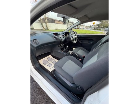 2012 Ford Fiesta 1.4 TDCi 68 PS €3,750 thumbnail
