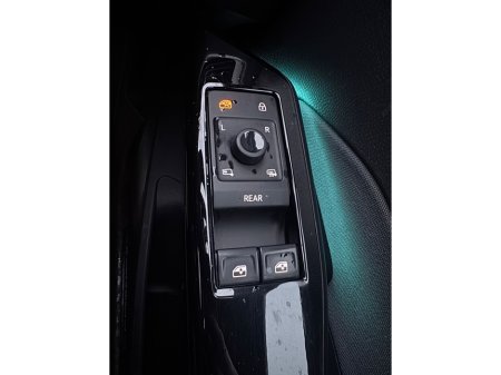 2021 Volkswagen ID.3 PRO 107 KW LIFE 62KWH 145HP 5DR €15,999 thumbnail