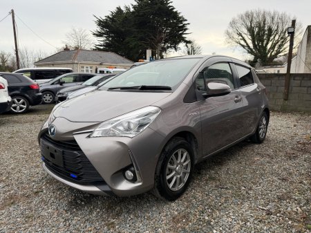 2017 Toyota Vitz Hybrid Luna €10,999