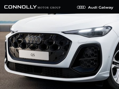 2026 Audi Q5 S-LINE E-HYBRID QUATTRO A/T €75,950 thumbnail