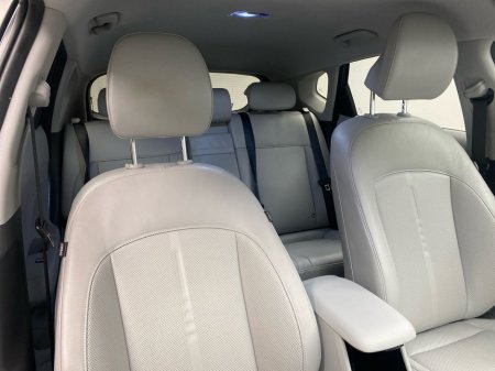 2024 Hyundai Kona Kona EV Platinum 65kWh €29,995 thumbnail