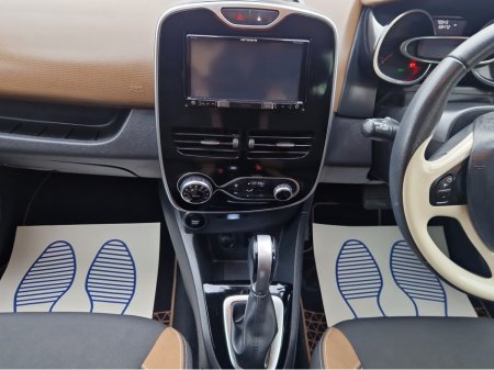 2016 Renault Clio 2016 RENAULT CLIO LUTICIA 1.2 AUTOMATIC €11,495 thumbnail