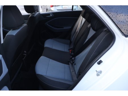 2017 Hyundai i20 ACTIVE DELUXE Only 74,000Km Exceptional! €12,995 thumbnail