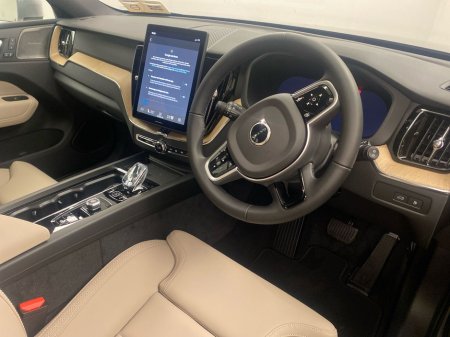2026 Volvo XC60 - thumbnail 7