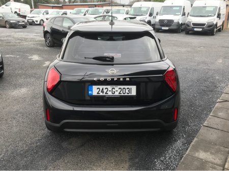 2024 MINI Cooper 42GD CLASSIC C 5DR AUTO €33,750 thumbnail
