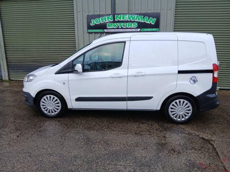 2017 Ford Transit Courier  €6,995 thumbnail