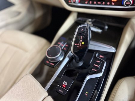 2017 BMW 5 Series 520d xDrive SE Auto €17,950 thumbnail