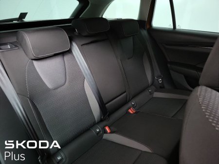 2023 Skoda Octavia - thumbnail 24