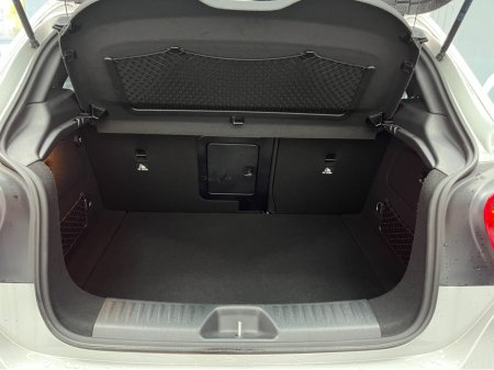 2016 Mercedes-Benz A Class 2016 MERCEDES-BENZ A180 SPORT RADAR SAFETY PACKAGE 1.6 AUTOMATIC / CRUISE CONTROL / REVERSE CAMERA / ELECTRIC MEMORY & HEATED SEATS / PADDLE SHIFTERS AND MORE thumbnail